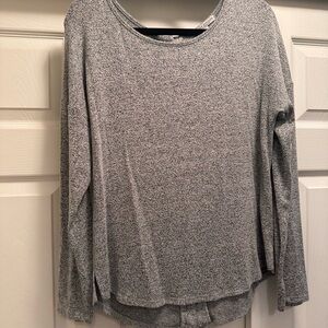Green Envelope Heathered Gray Long Sleeve Top